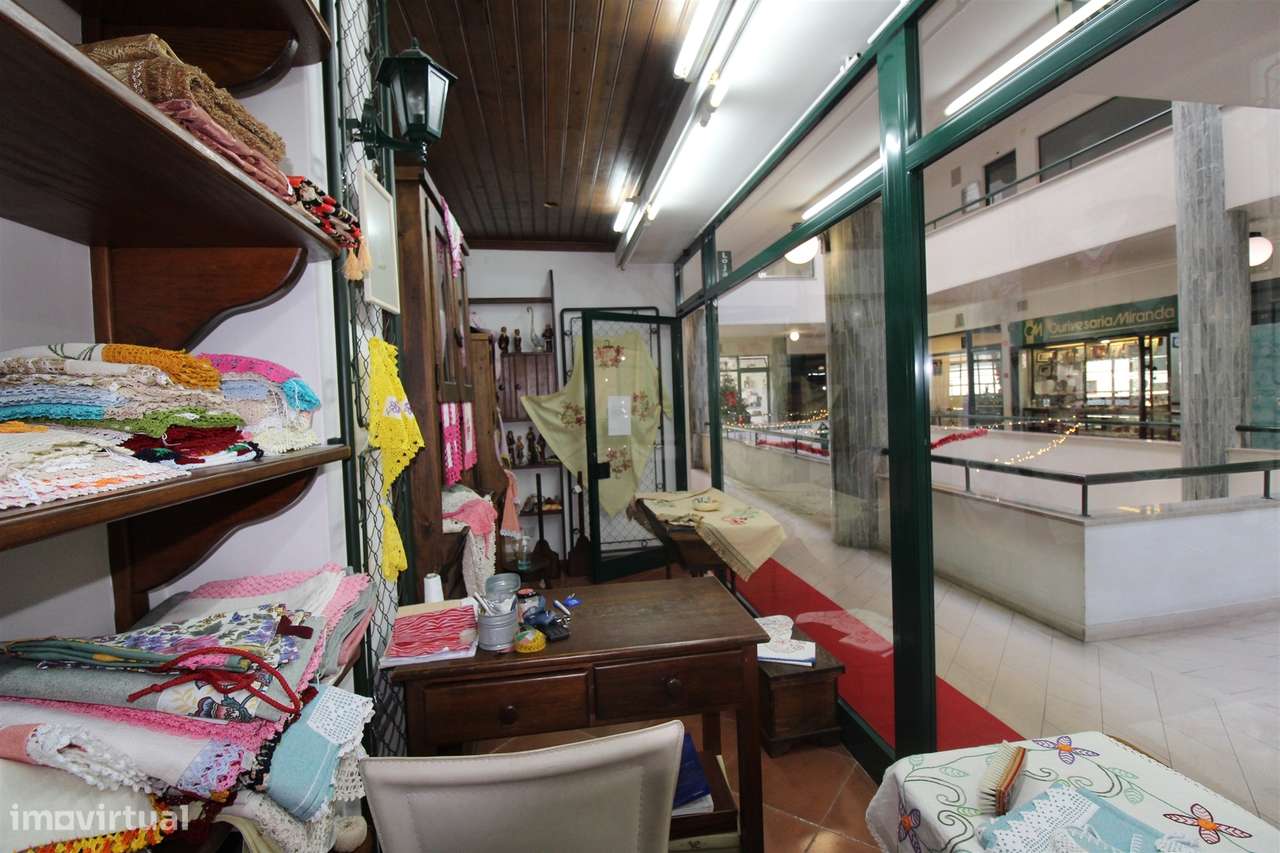 Lojas/Centro Comercial S.Francisco/Leiria - Grande imagem: 3/10