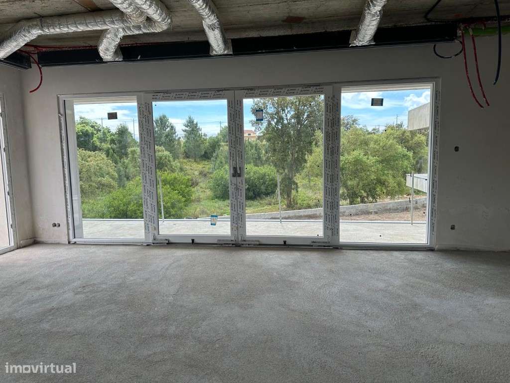 Moradia T5 de Luxo | Vila Alegre, Fernão Ferro-24
