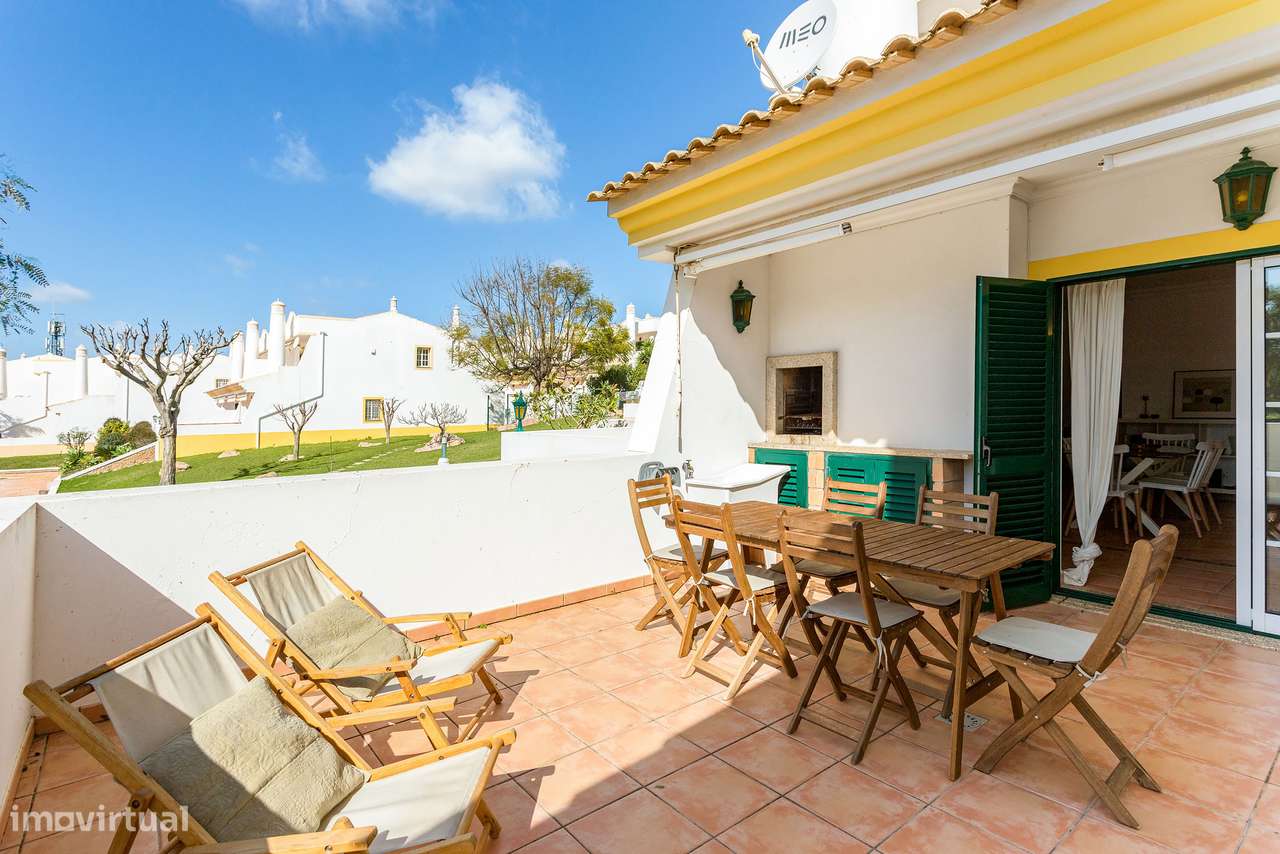 Fantástica moradia em banda a pé da praia-10