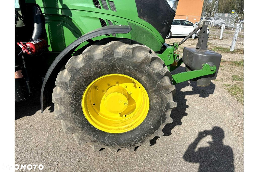 John Deere 6150R - 9