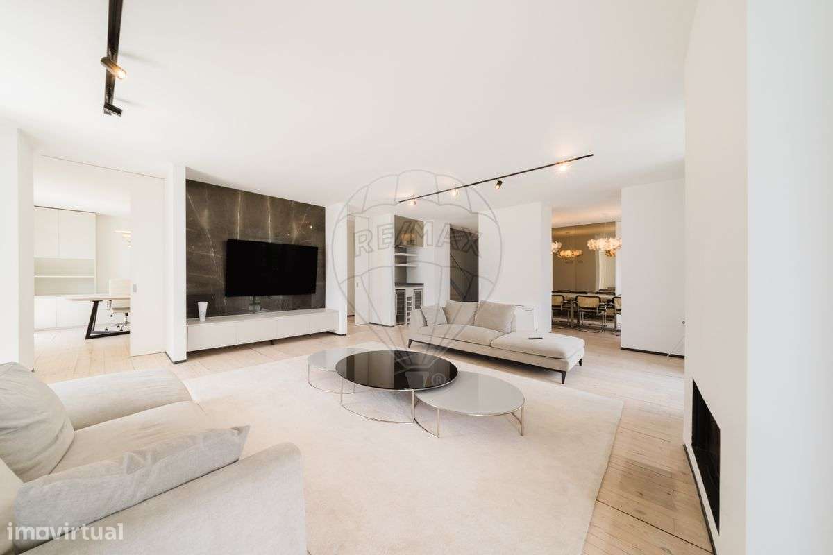 Apartamento T4 para arrendamento - Grande imagem: 2/49