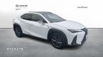 Lexus UX - 7