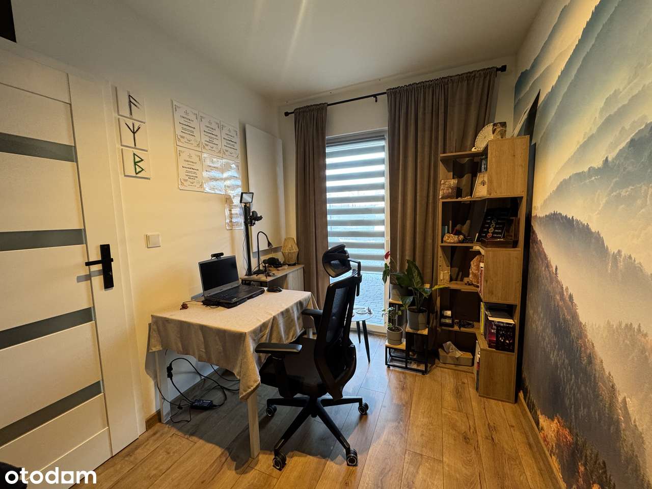 Nowoczesny dom w zabudowie bliźniaczej-12