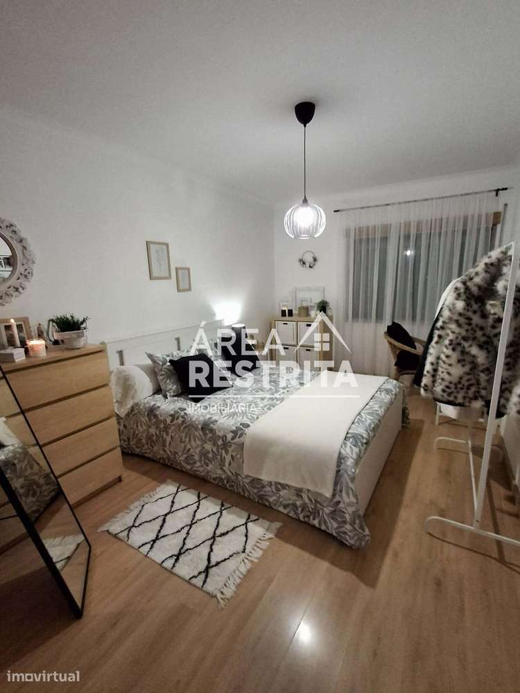 Apartamento T2 com elevador e parqueamento nos Fidalguinhos-6