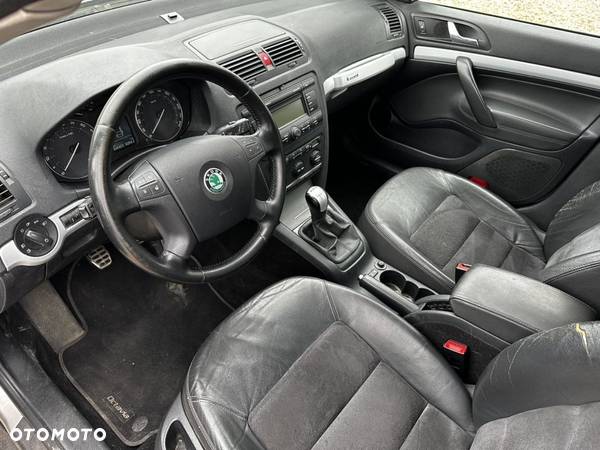 Skoda Octavia Combi 2.0 TDI DPF 4x4 Scout - 10