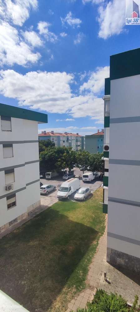 T2 Arroja, varanda na sala-16