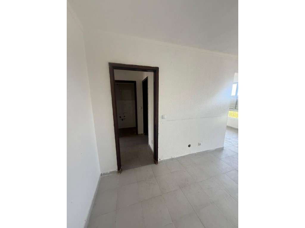 Apartamento T3 no Largo Alberto Mendes Fialho, 4 - Grande imagem: 4/8