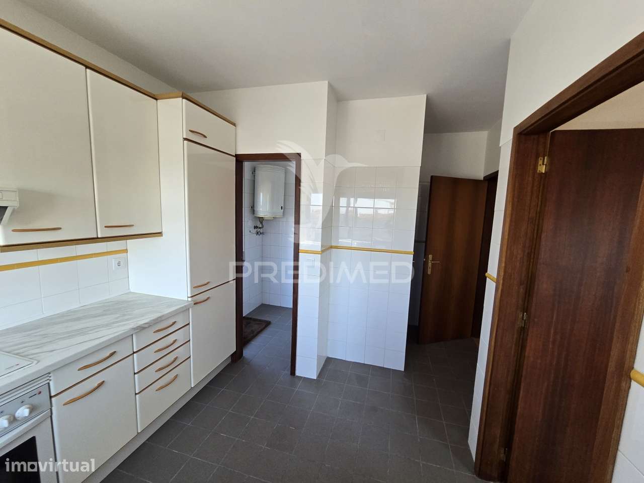 Apartamento T2 com garagem ao Márquez - Grande imagem: 3/22