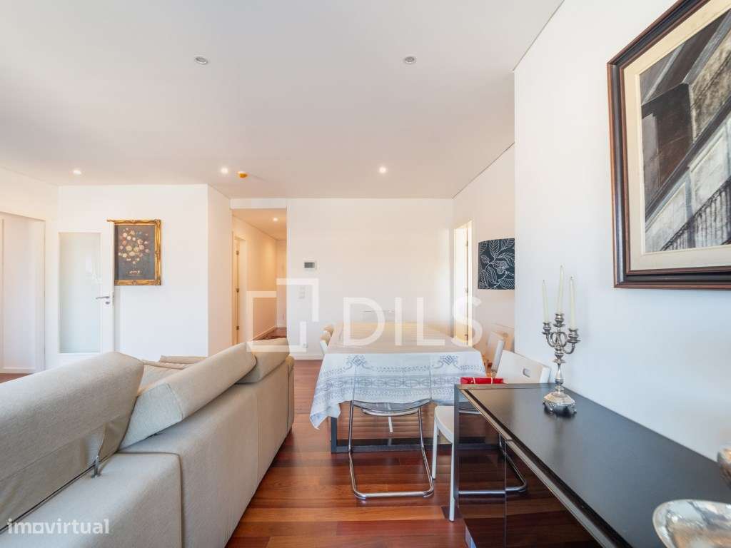 Apartamento T3 com 2 lugares de garagem, na Av. Boavista - Grande imagem: 3/21