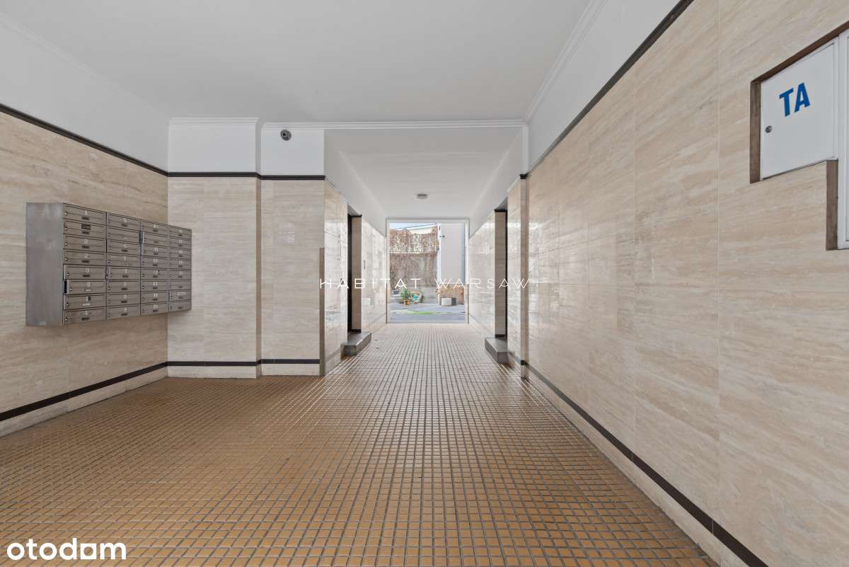 Przedwojenna kamienica, wysokie wnętrza i styl-12