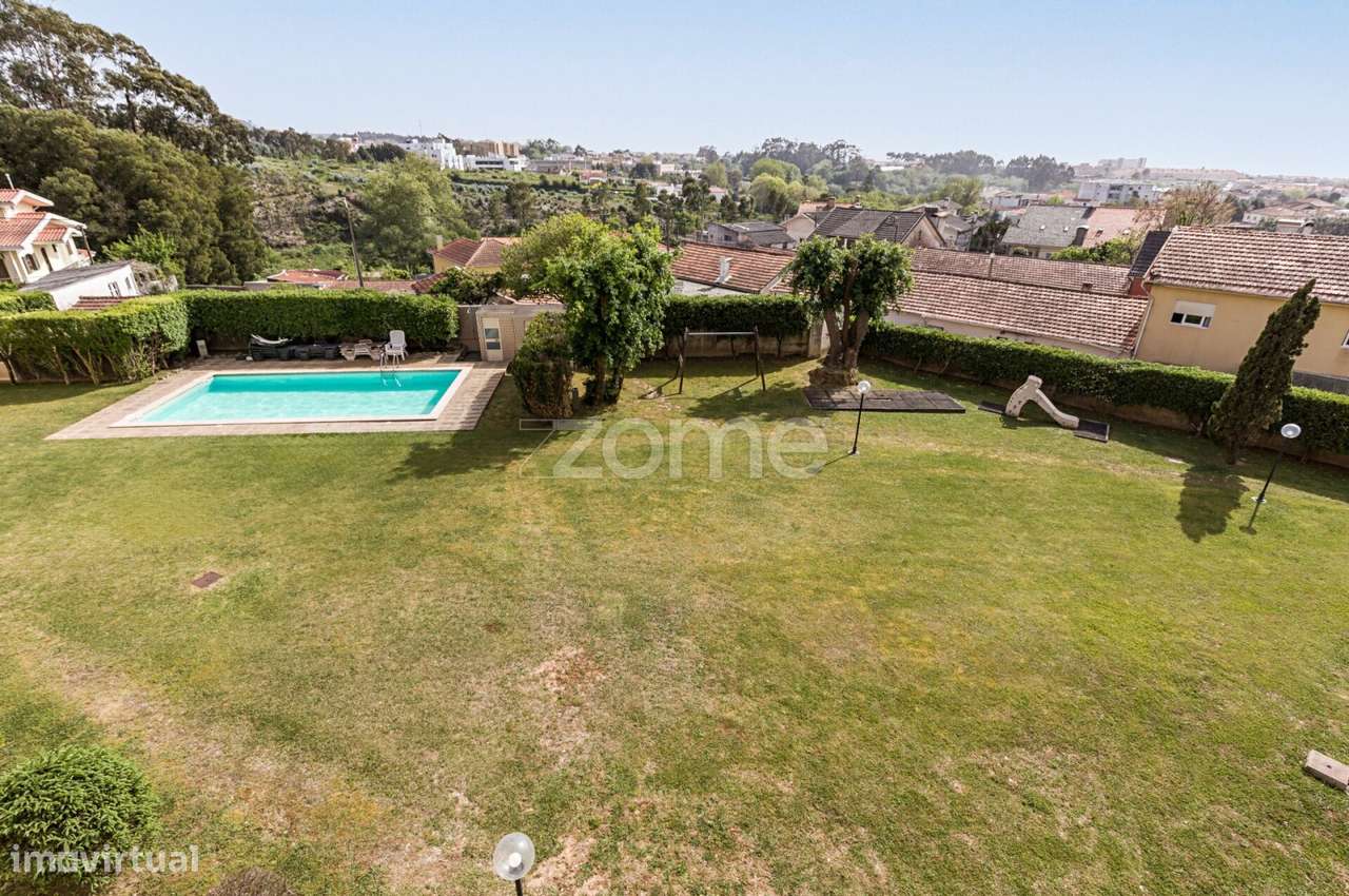 T3 / T4 Duplex com Terraços em Condomínio com Piscina – Francelos-27