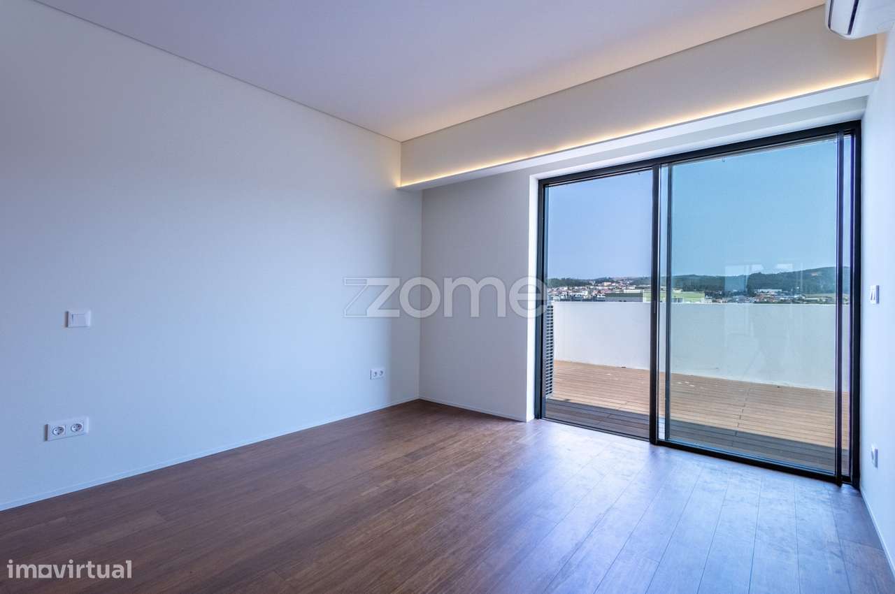 Apartamento T4 Duplex Novo no Prestigiado Edifício Alameda-26