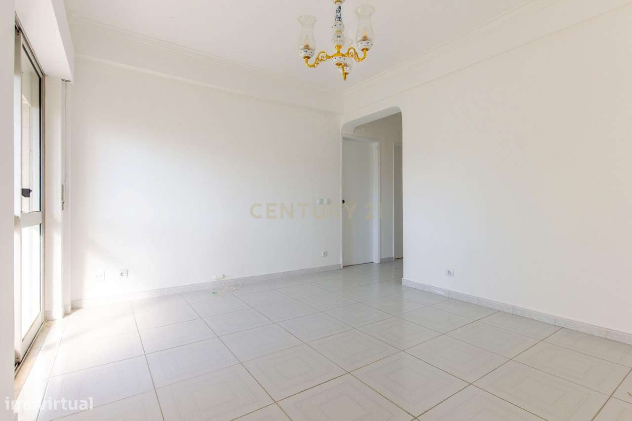 Apartamento T1 no Feijó -Almada-2
