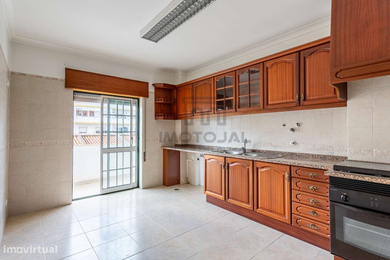 T3 com varanda, 145m², pronto a habitar em Samora Correia-19