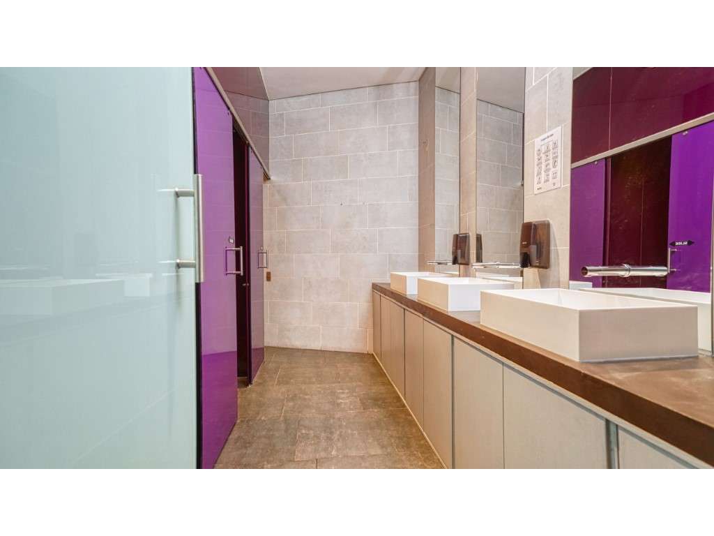 Loja no Centro de Lisboa | 265 m² | Sem Trespasse-13