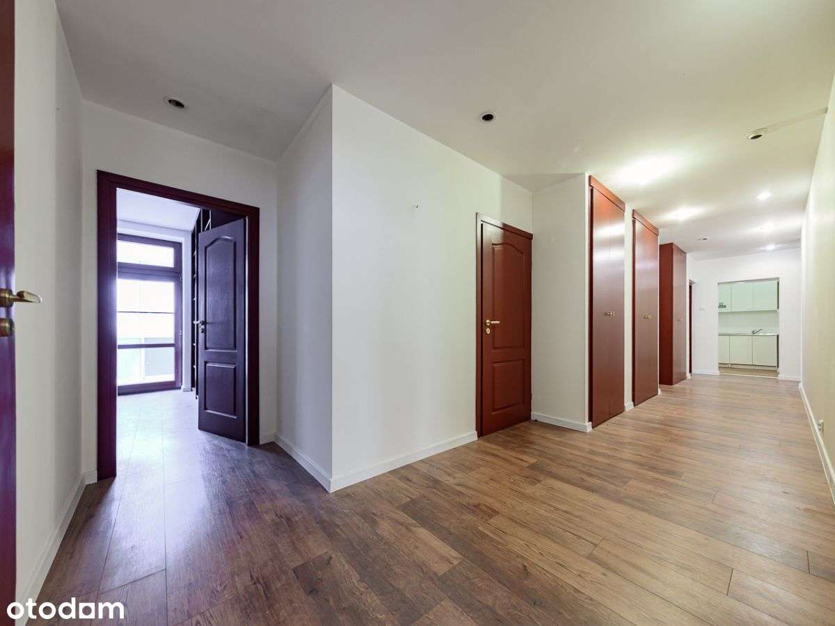 Na sprzedaż przestronne biuro 179,7 m² | Wola-8