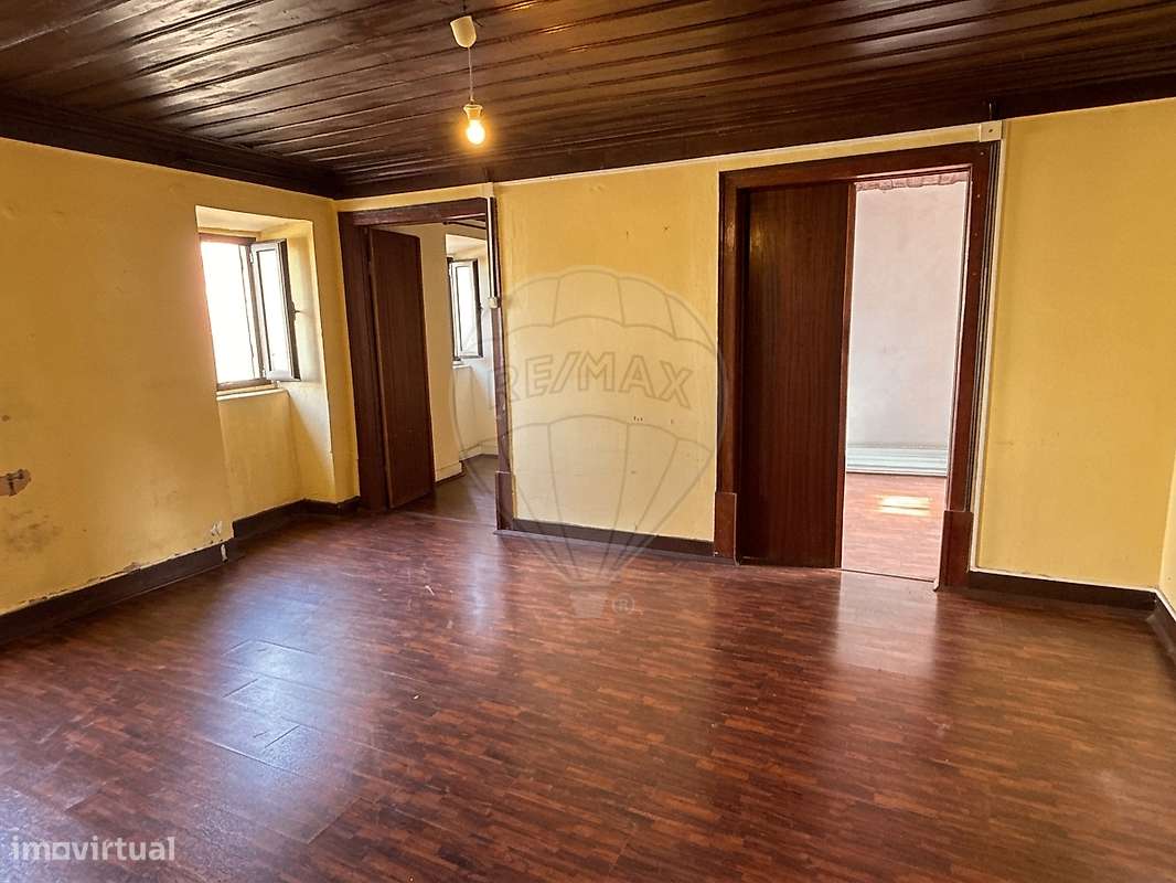 Moradia T4 para venda-12