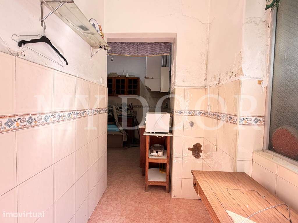 Apartamento T2 - Moscavide - Obras Totais - RCH c/ Terraço-7