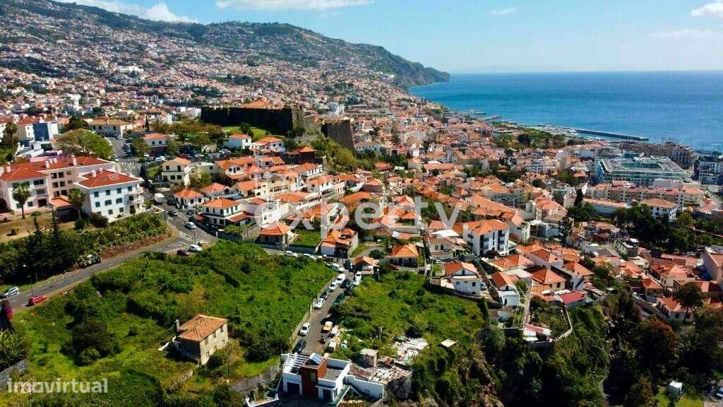 Lote de Terreno com 487 m2 para construção de moradia, Funchal-11