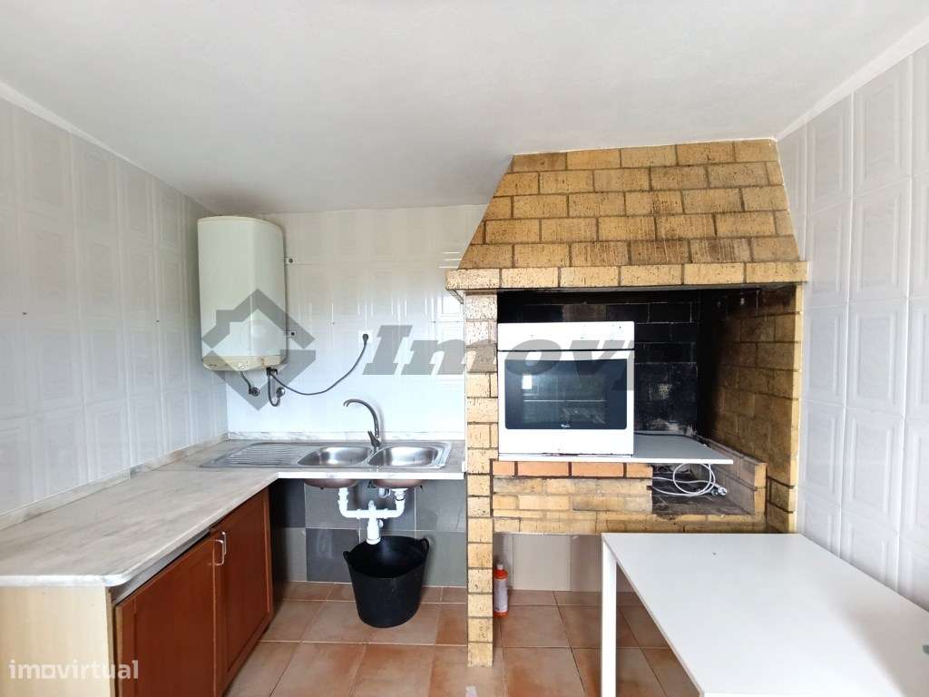 Moradia T3 com amplo terreno a 1,5 km da praia, Vila do Bispo-27