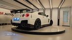 Nissan GT-R - 4