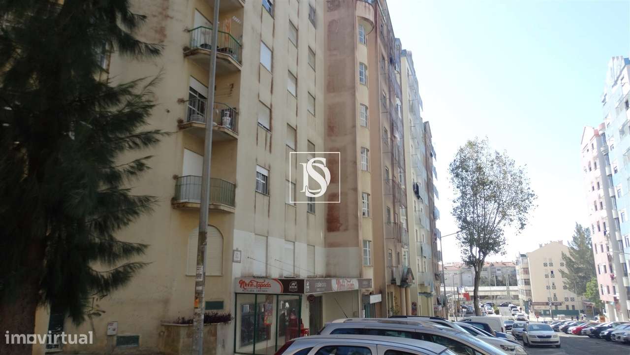 Apartamento T2 Venda na Tapada das Mercês-16