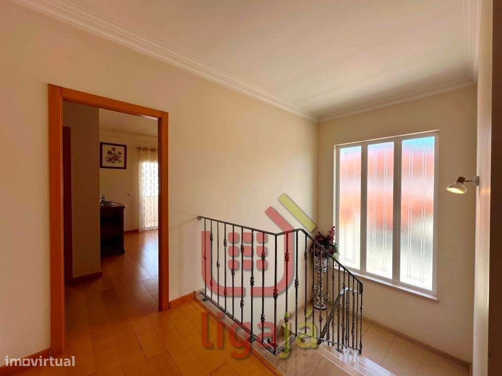 Moradia T5 de Excelência em Ourém!-41