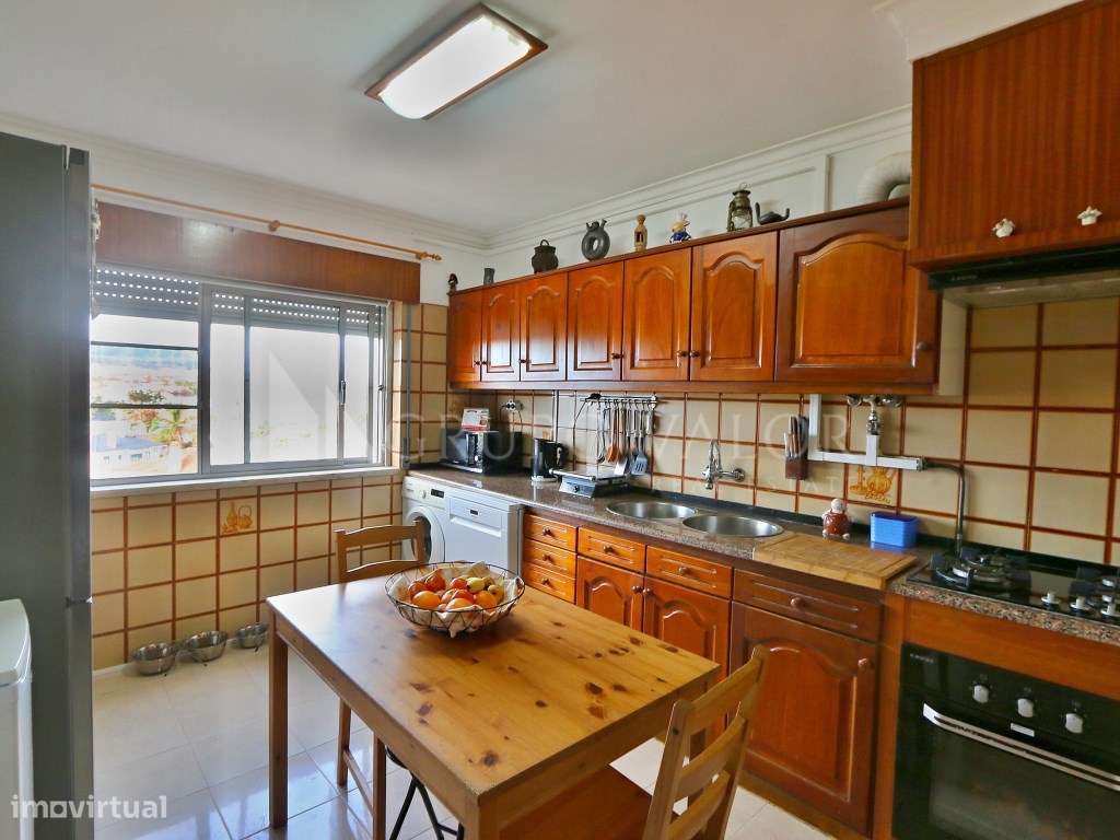 Apartamento T2 com Arrecadação, Algueirão Mem Martins-7