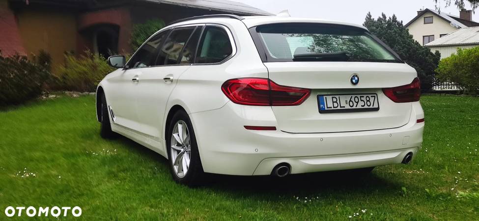 BMW Seria 5 520d Touring - 4