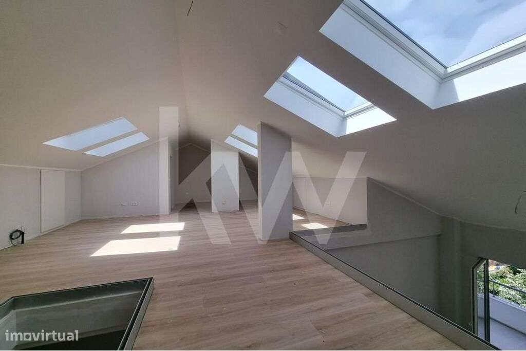 Apartamento T3+1 - Mezzanino - Centro de Carcavelos - Cascais - Grande imagem: 5/21