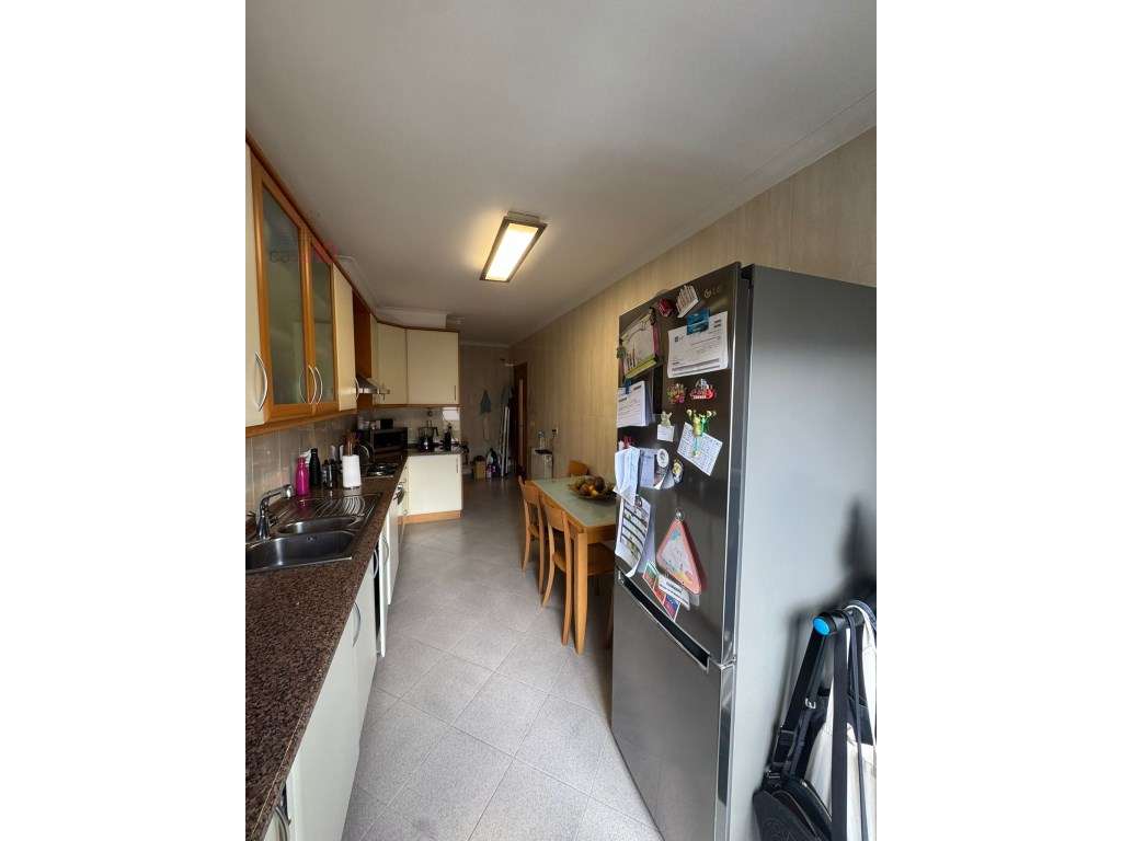 Excelente apartamento T2 para venda em Mem Martins-7