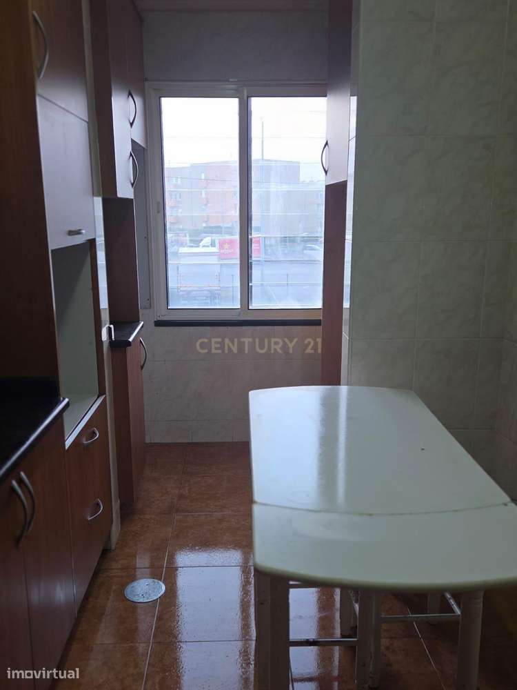 T2 com Grande Potencial na Póvoa de Varzim e Excelente Preço-19