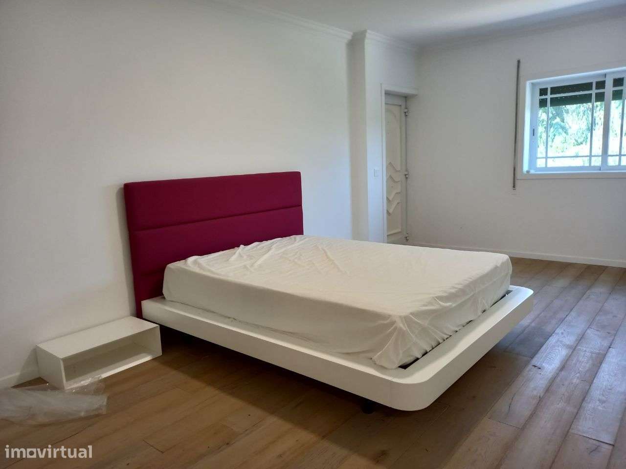 Moradia com 4 suítes, piscina e casa de hóspedes-9