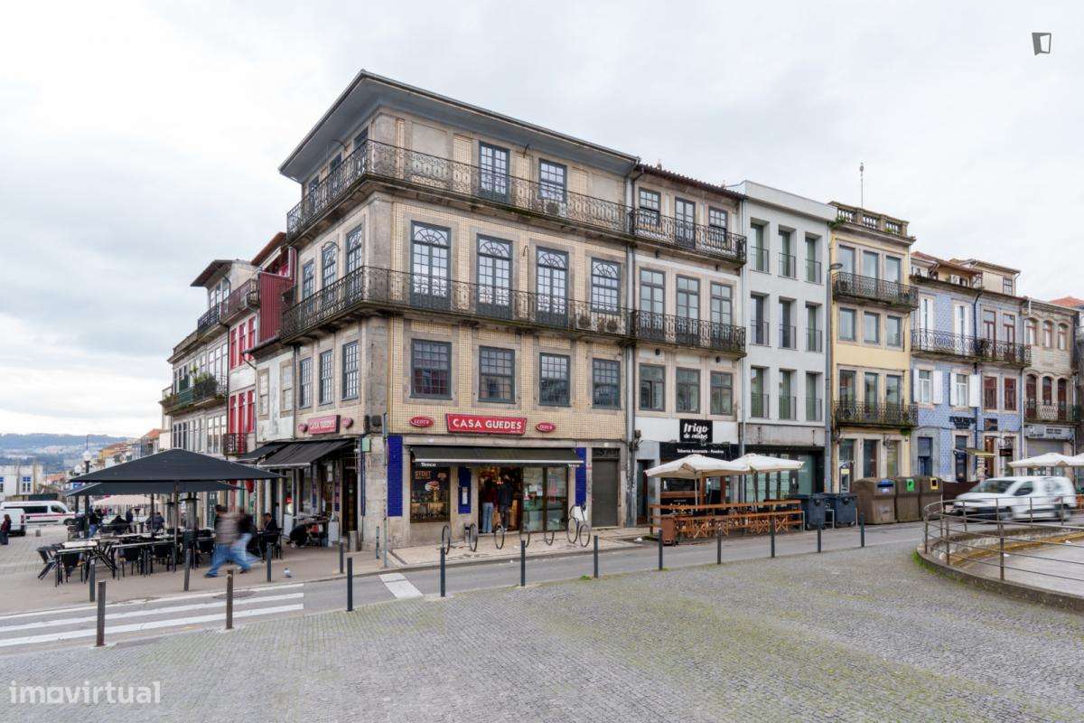 Estúdio - localizado em Santo Ildefonso Porto - Grande imagem: 5/10