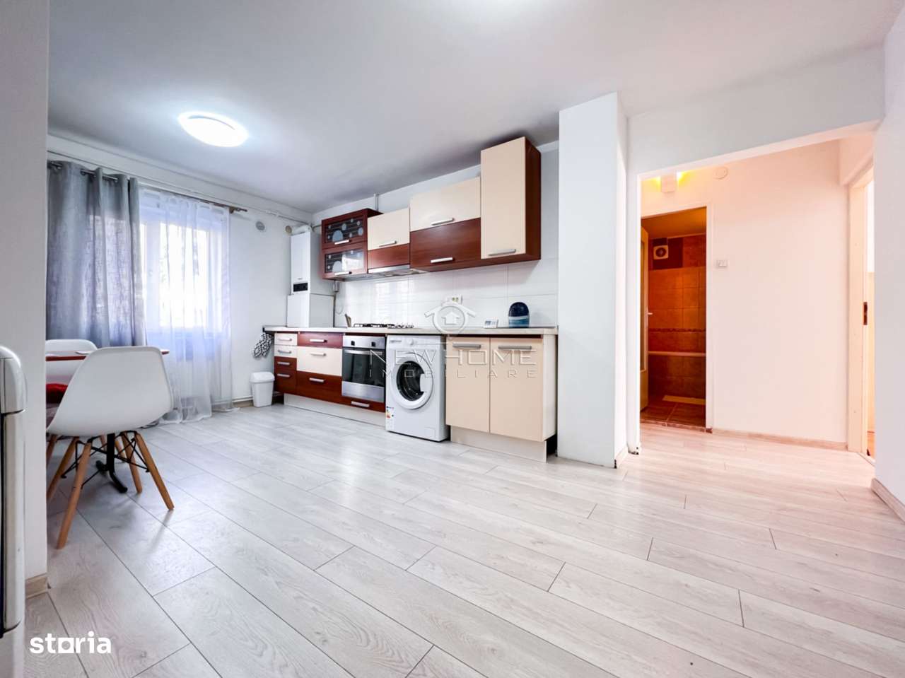 Apartament 2 camere decomandat, zona Iulius Mall-0