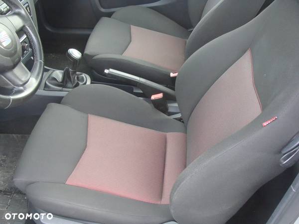 Seat Ibiza SC 1.4 16V Sport - 4