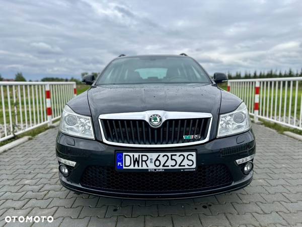 Skoda Octavia 2.0 TFSI RS DSG - 4