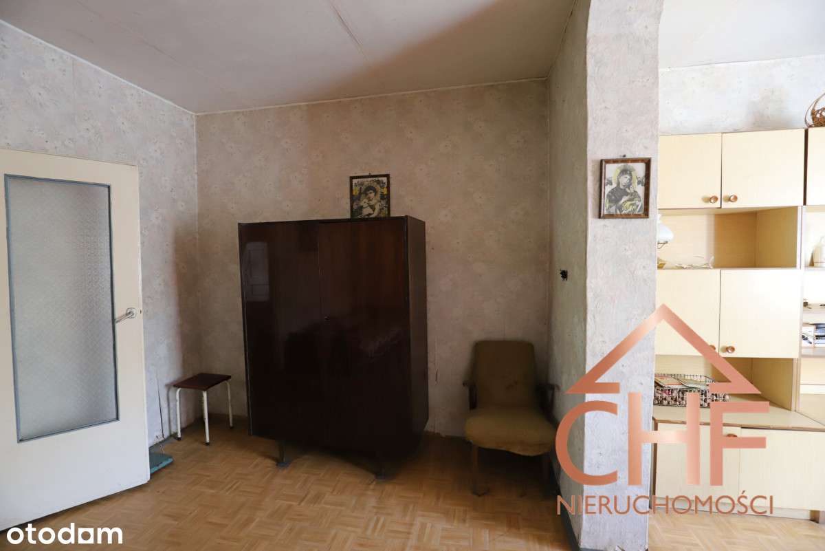 Dom parterowy z pomieszczeniami gospodarczymi-17