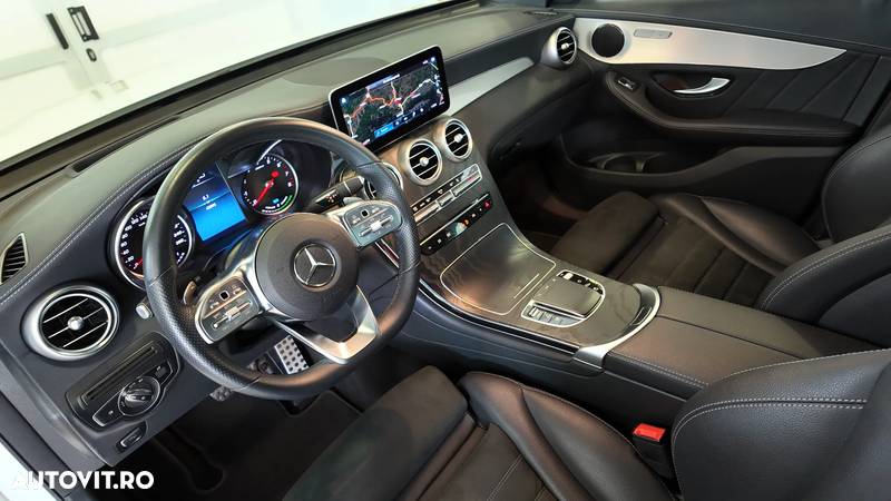 Mercedes-Benz GLC Coupe 300 e 4Matic 9G-TRONIC AMG Line - 15