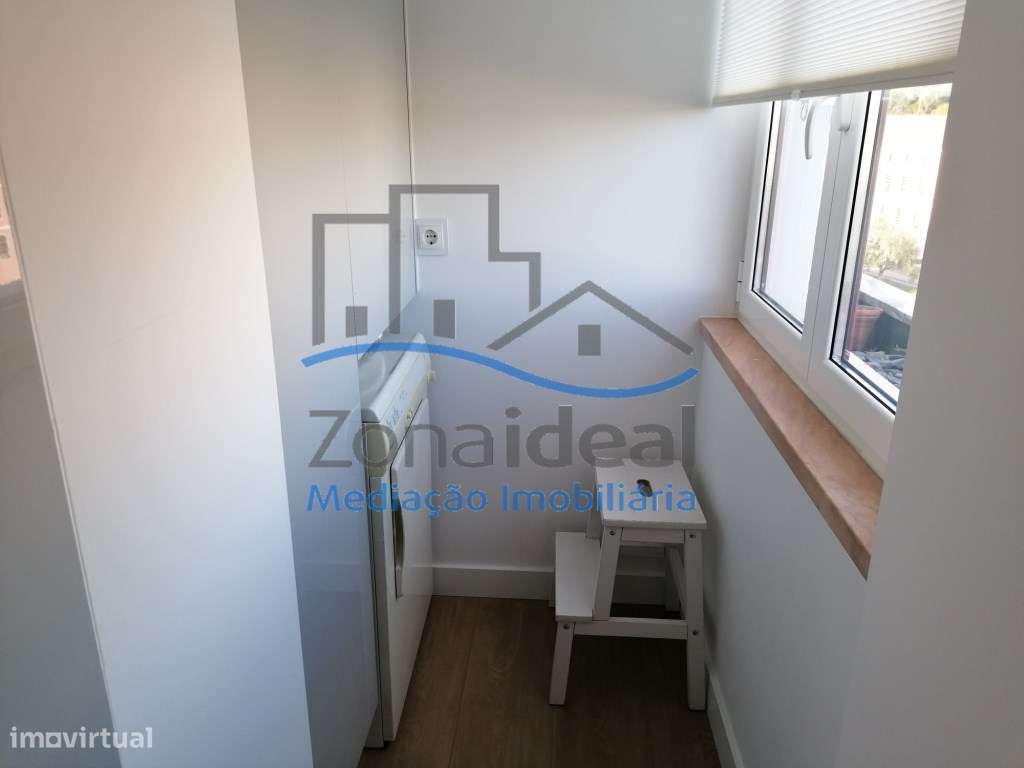Apartamento T3 Duplex com parqueamento 2 carros - Alenquer-7