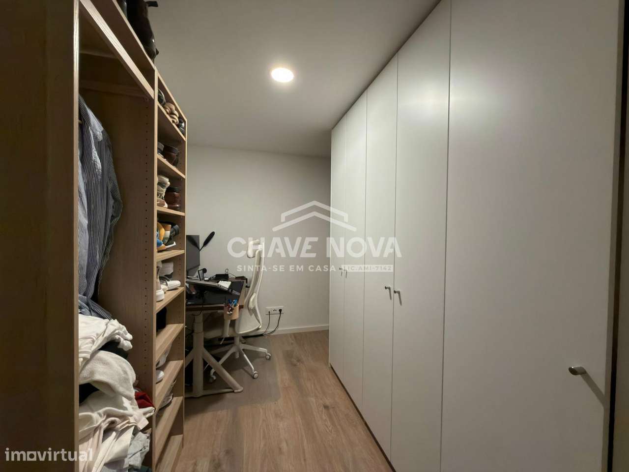 Apartamento T1+1 Santa Marinha de 2023 ao Arrábida Shopping VL8-19