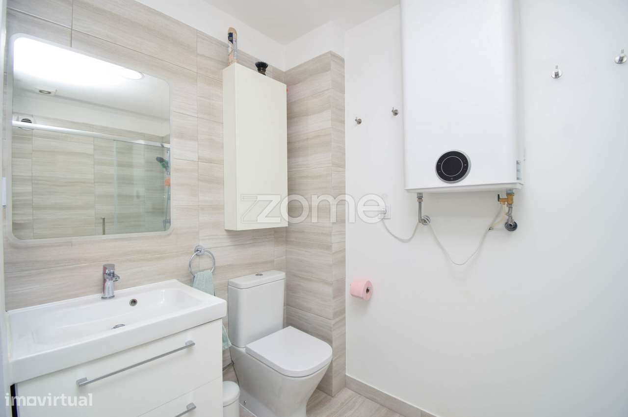 Apartamento T2 REMODELADO c/ garagem e elevador na Figueirinha, Oeiras - Grande imagem: 2/27