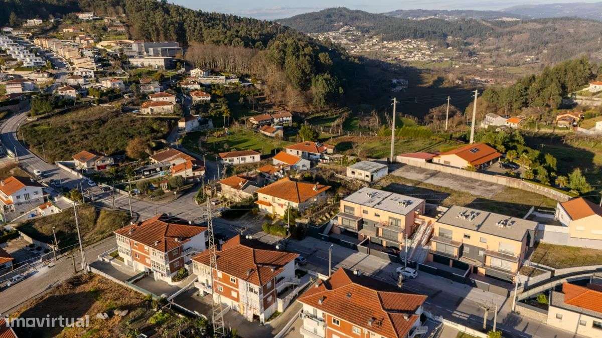 Moradia 3T Calvos, Guimarães (Bi-Familiar)-30