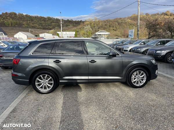 Audi Q7 - 32