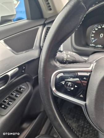 Volvo XC 90 D5 AWD Momentum - 22