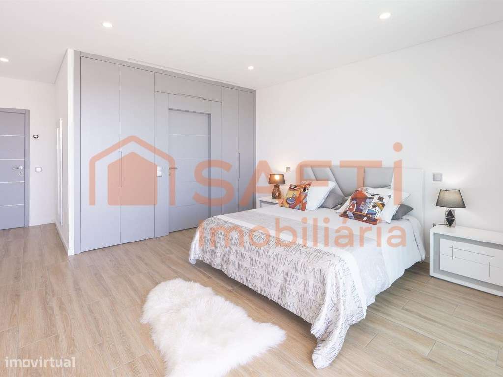 Moradia à venda em Pêra-15