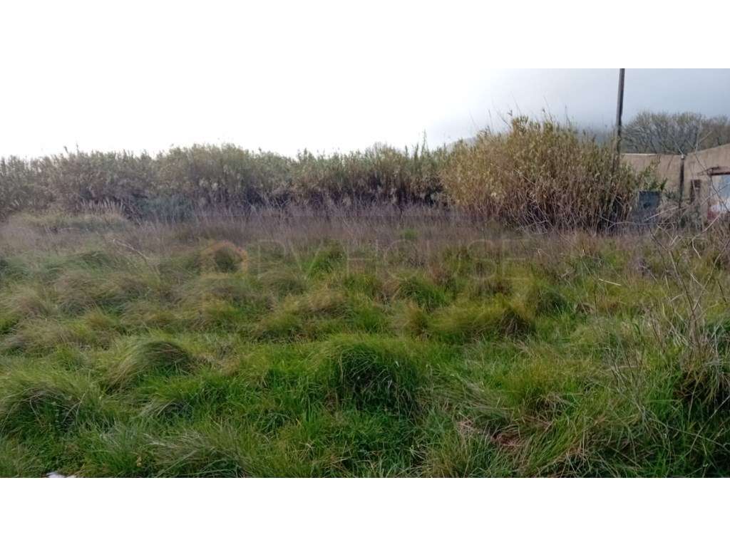 Terreno rústico com Furo de Água | Infraestruturas | Associação de ...-5
