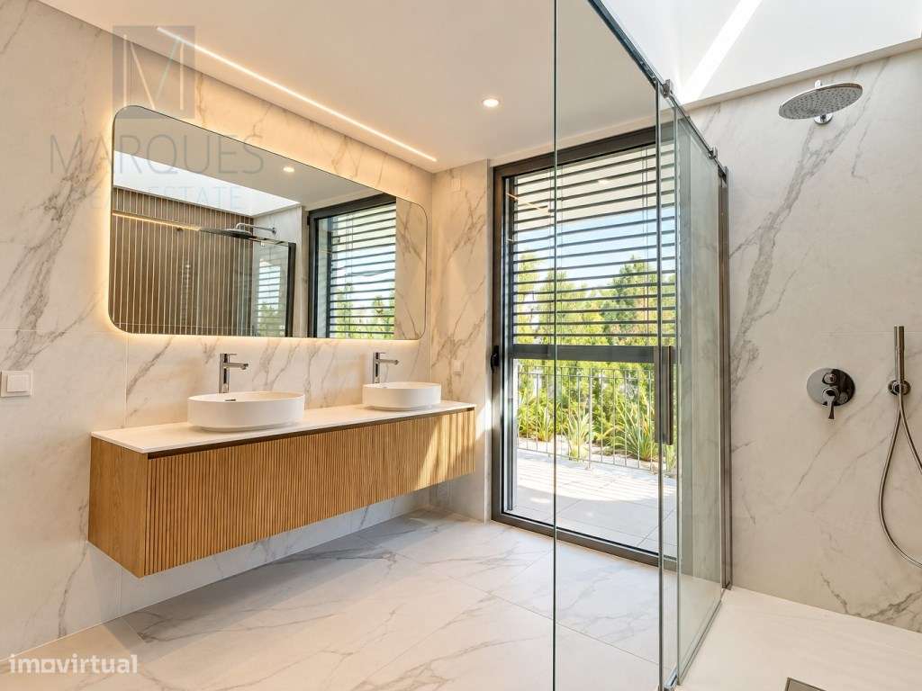 Moradia T5 de Luxo com Piscina Infinita | Verdizela-17