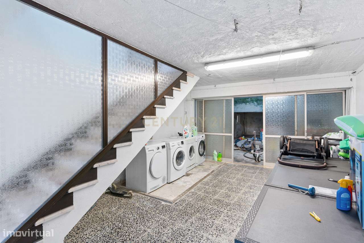 MORADIA Isolada com entradas Independentes.-22