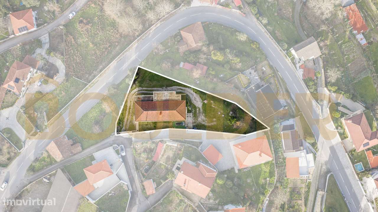 Moradia T3 em Garfe – Póvoa de Lanhoso-13